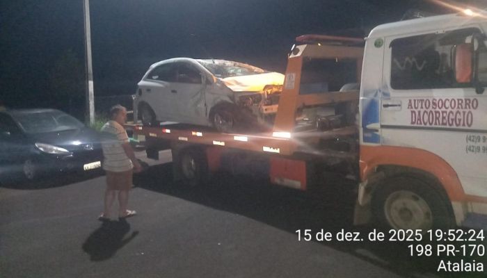 Pinhão - Capotamento na PR-170 deixa motorista gravemente ferido 